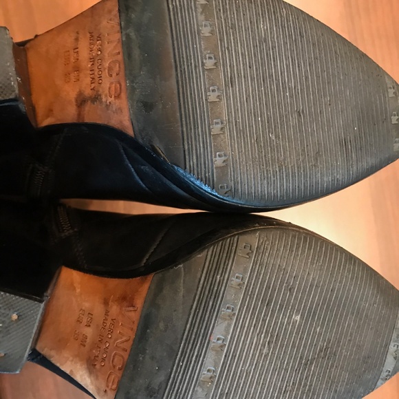 Vince Heeled Leather Boots - Picture 4 of 5